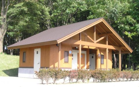 善宝池公園公衆トイレ